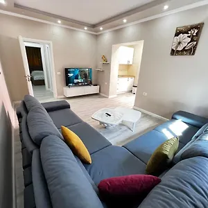 Golden Cherry Apartment Tirana